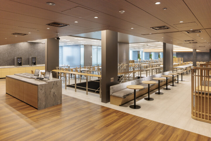K-DINING（カフェテリア客席）